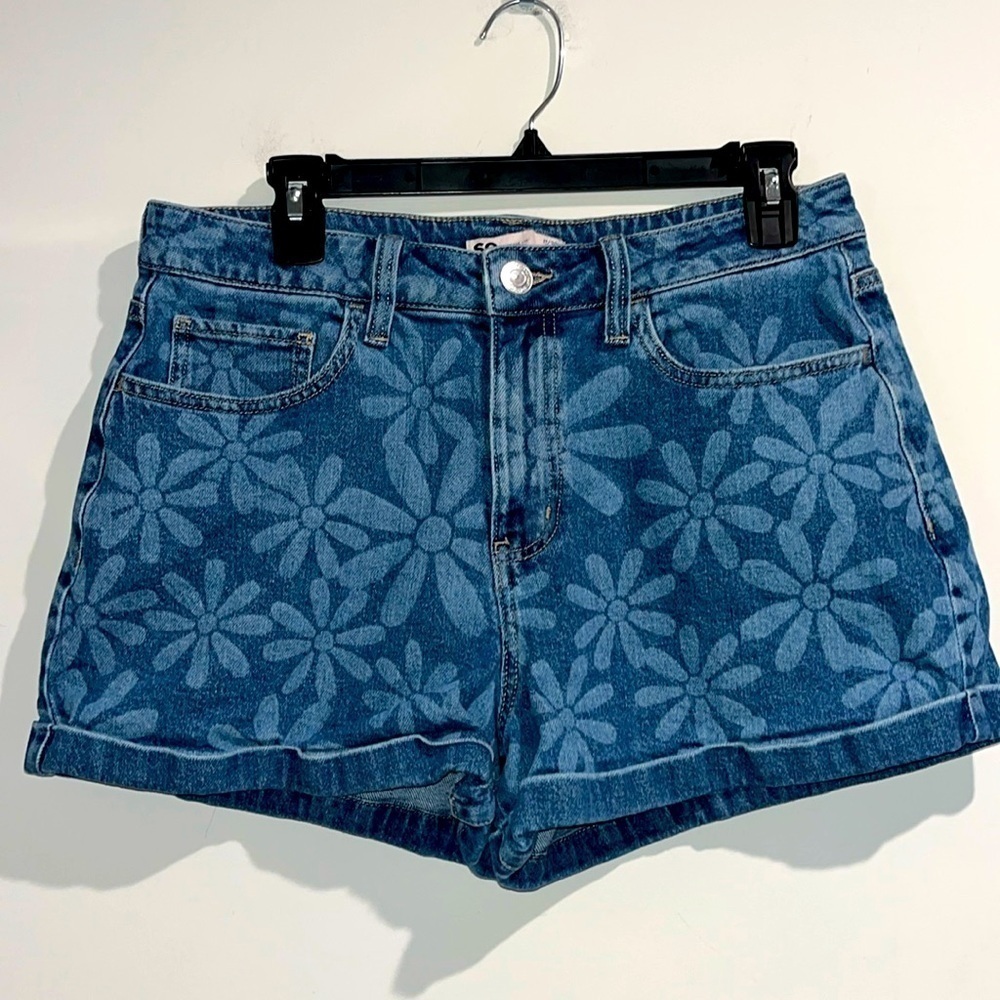 SO denim jean floral shorts. Size 11.